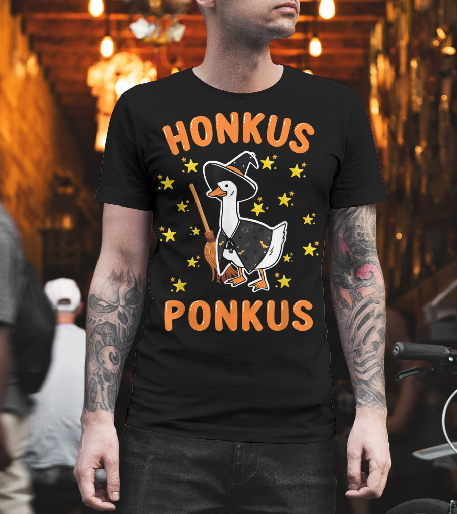 Honkus Ponkus Witch Goose Halloween Magic Stars Broom T-Shirt
