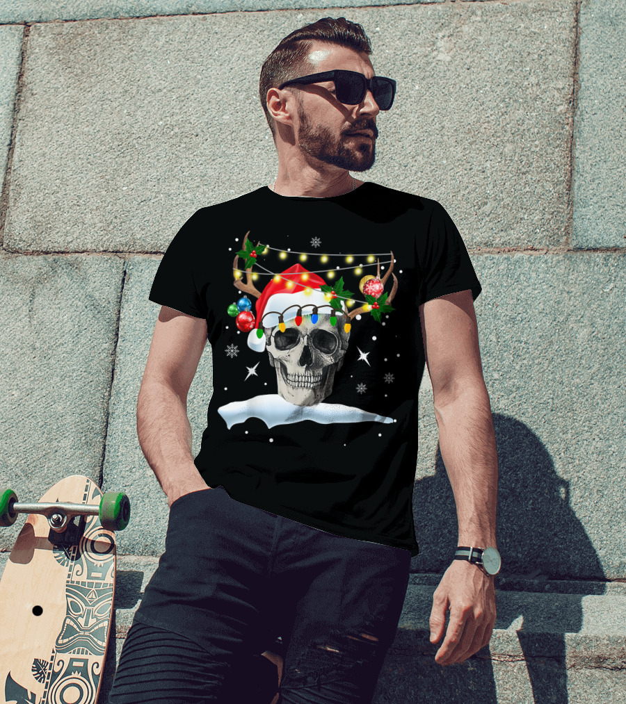 Skull Reindeer Christmas Funny Santa Hat Antlers Holiday Lights Snowflakes T-Shirt