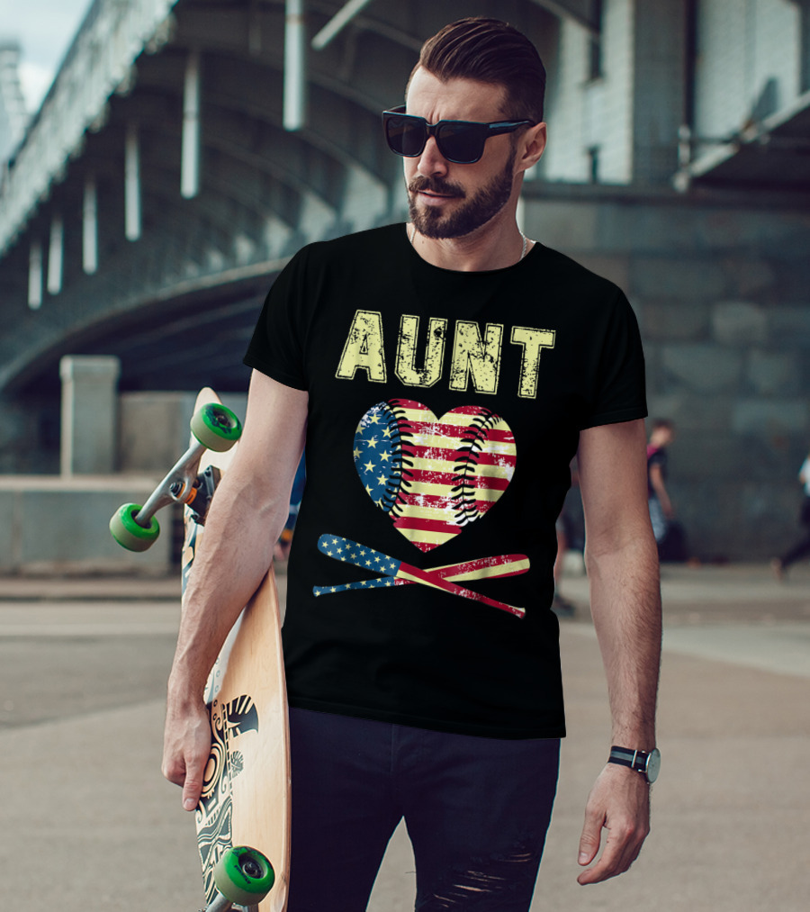 Aunt Love Baseball Softball American Flag Heart With Crossed Bats T-Shirt