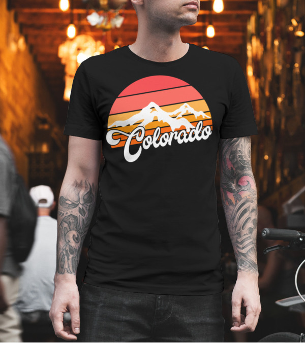Vintage Colorado Sunset Mountain Lovers Coloradohxngz T-Shirt Vintage Colorado Sunset Mountain Lovers Coloradohxngz T-Shirt