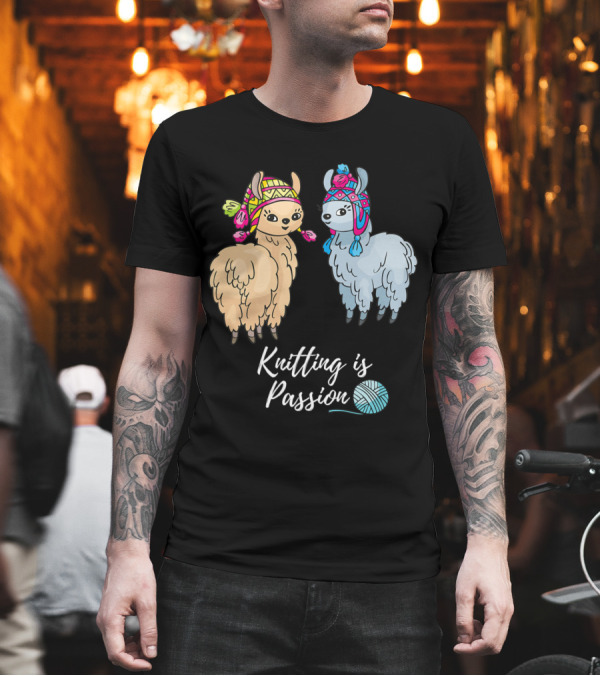Knitting Is Passion Adorable Llamas with Yarn and Hats T-Shirt Knitting Is Passion Adorable Llamas with Yarn and Hats T-Shirt