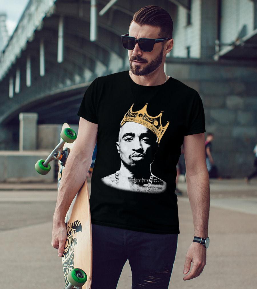 King Tupac Shakur Wearing Crown Tpsk T-Shirt
