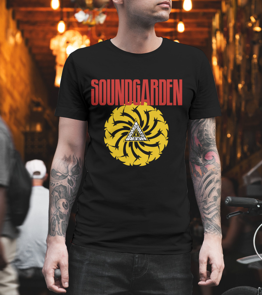 Soundgarden Badmotorfinger Spiral Triangle T-Shirt
