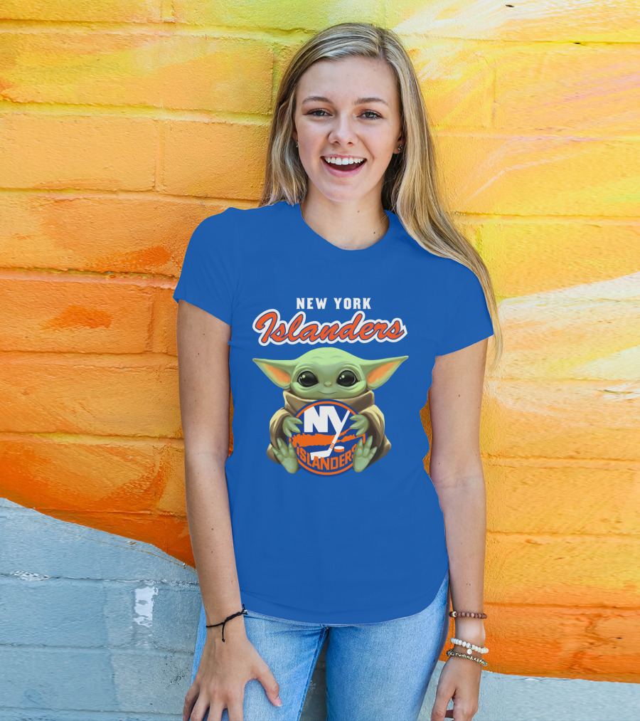 New York Islanders Baby Yoda Holding NY Islanders T-Shirt