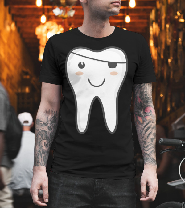 Smiling Tooth with Eyepatch Pirate T-Shirt Smiling Tooth with Eyepatch Pirate T-Shirt