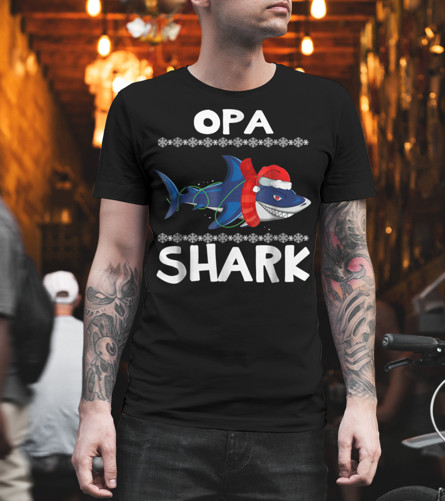 Opa Shark Christmas Family Santa Hat Snowflakes Ugly T-Shirt