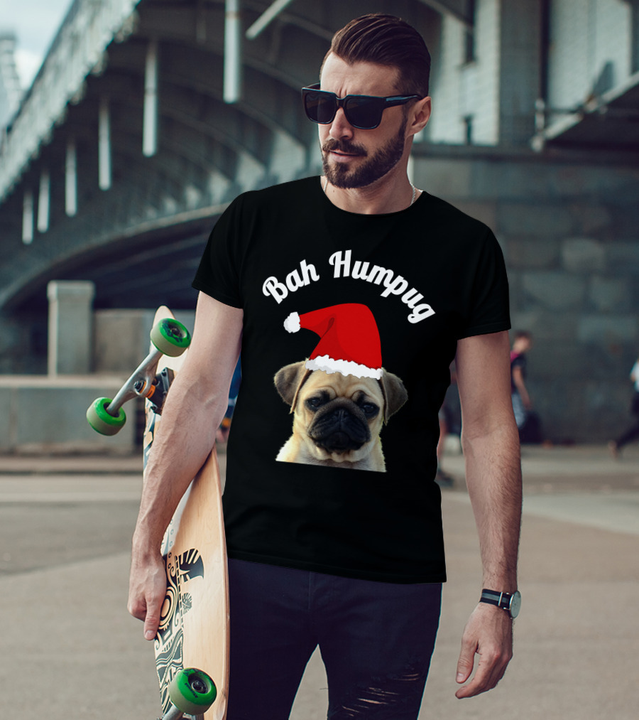 Bah Humpug Pug Santa Hat Christmas Fun T-Shirt
