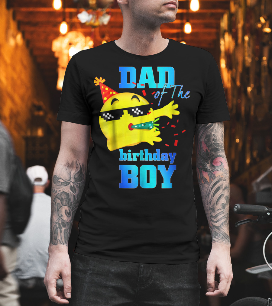 Dad of The Birthday Boy Dabbing Emoji with Party Hat and Confetti T-Shirt