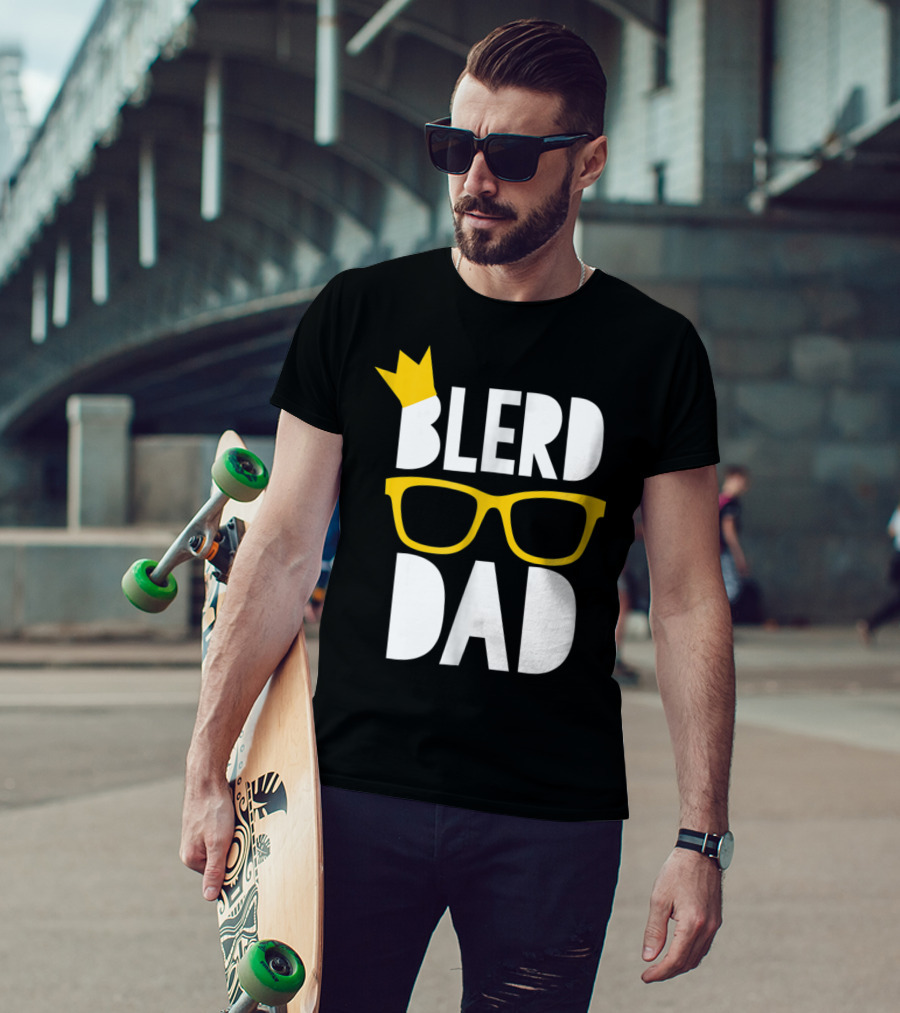 Blerd Dad Yellow Geeky Glasses Crown Black Nerd Dad T-Shirt