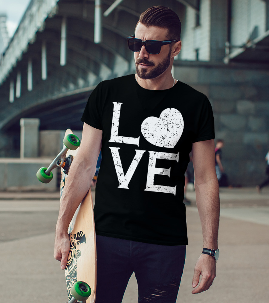 Love Heart Baseball Sports Vintage T-Shirt