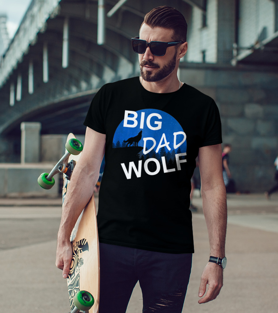 Big Dad Wolf Howling At The Moon 69 T-Shirt