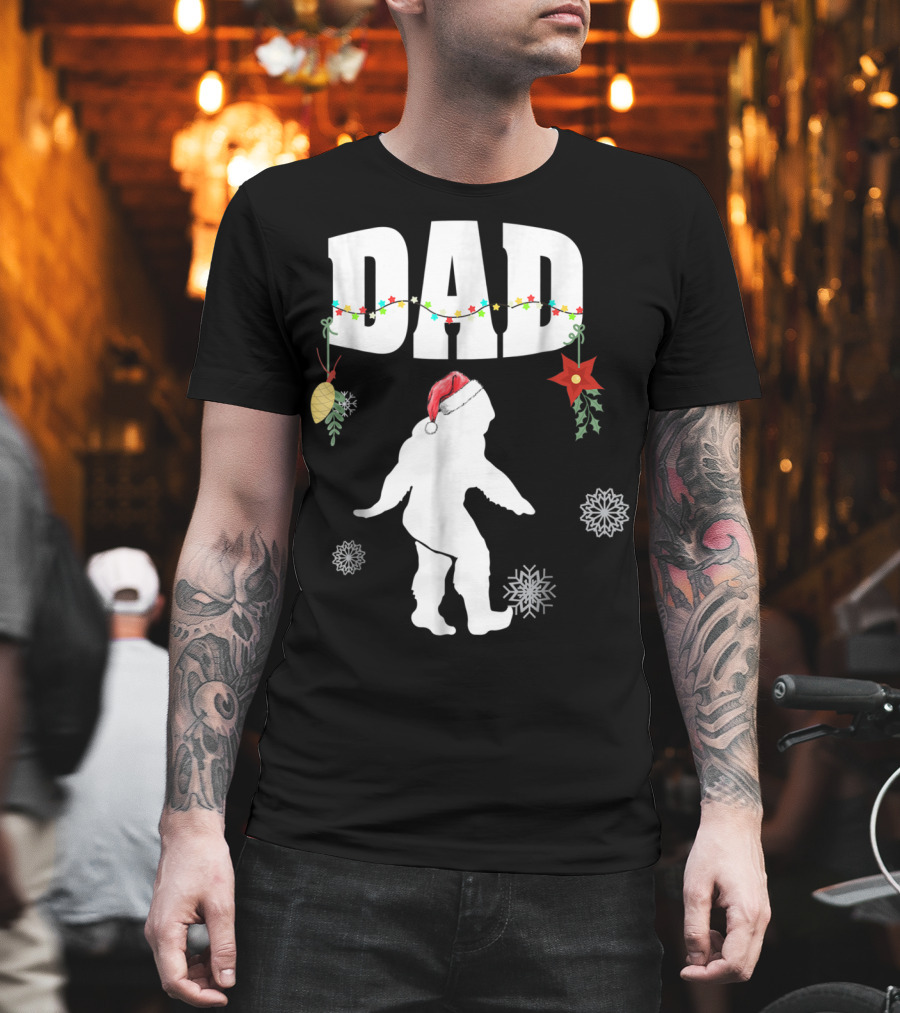 Dad Bigfoot Santa Christmas Family Matching T-Shirt