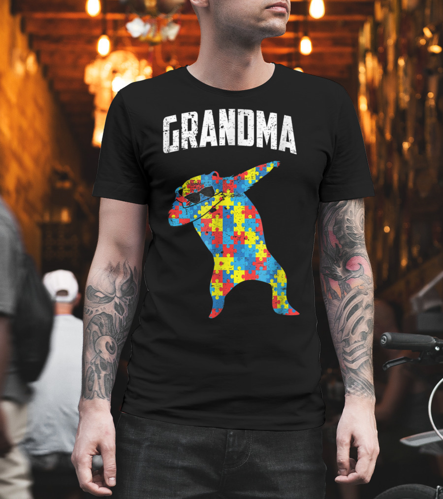 Autism Grandma Bear Dabbing Puzzle Glasses T-Shirt