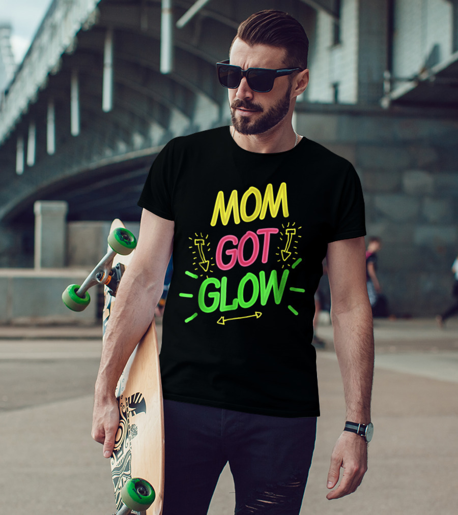 Mom Got Glow Party Birthday Neon Arrows T-Shirt