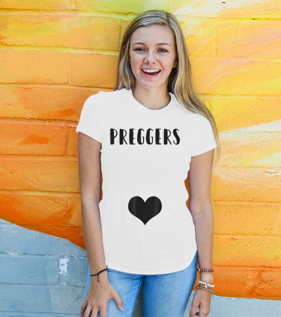 Preggers Announce Baby Prego Mom Heart Idea46 T-Shirt