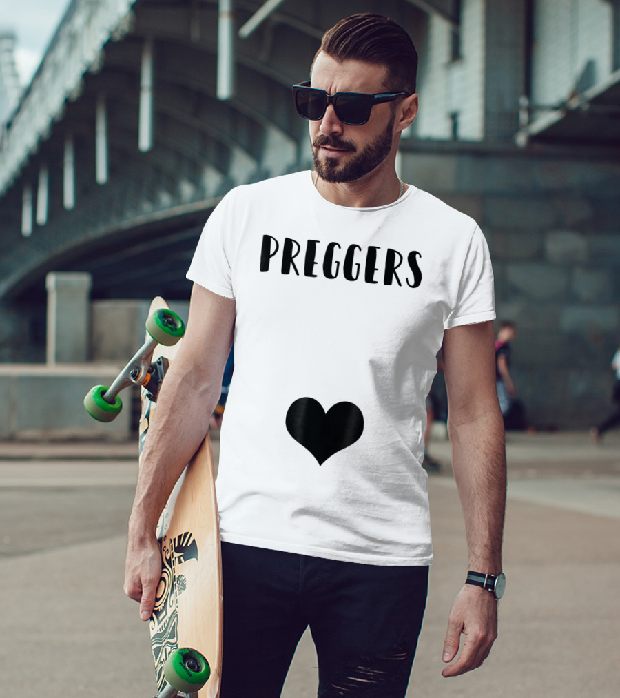Preggers Announce Baby Prego Mom Heart Idea46 T-Shirt