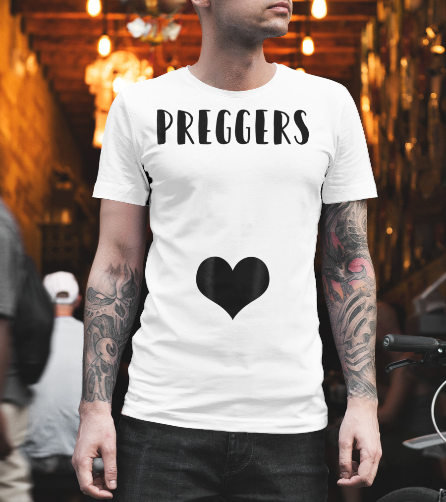 Preggers Announce Baby Prego Mom Heart Idea46 T-Shirt