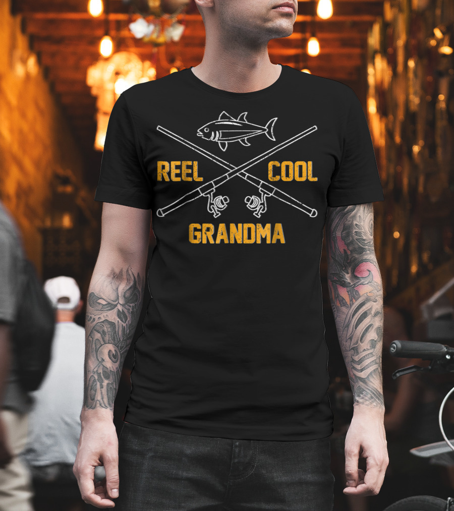 Reel Cool Grandma Fishing Mom Funny Grandmas T-Shirt