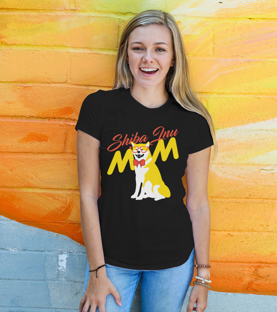 Shiba Inu Mom With Glasses And Bow Tie T-Shirt