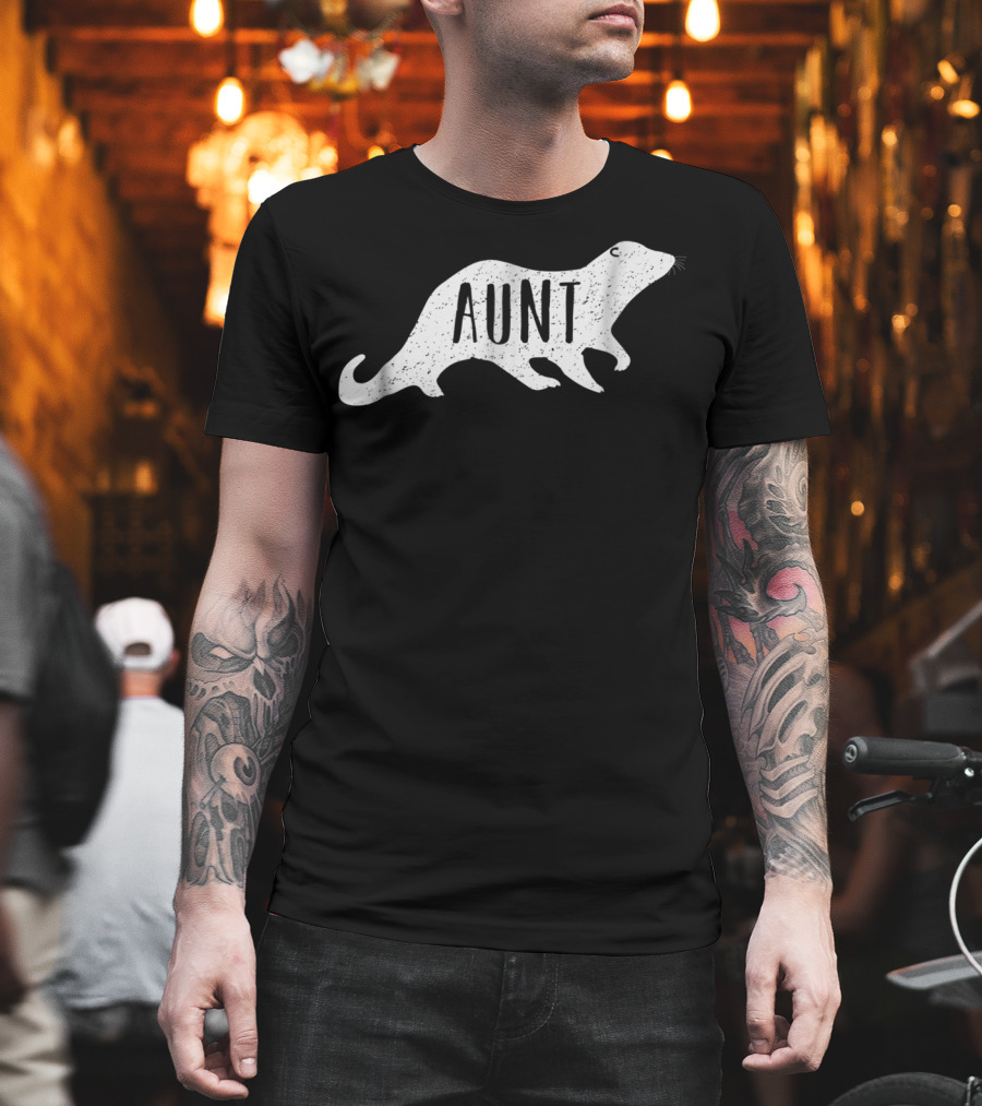 Vintage Otter Aunt T-Shirt