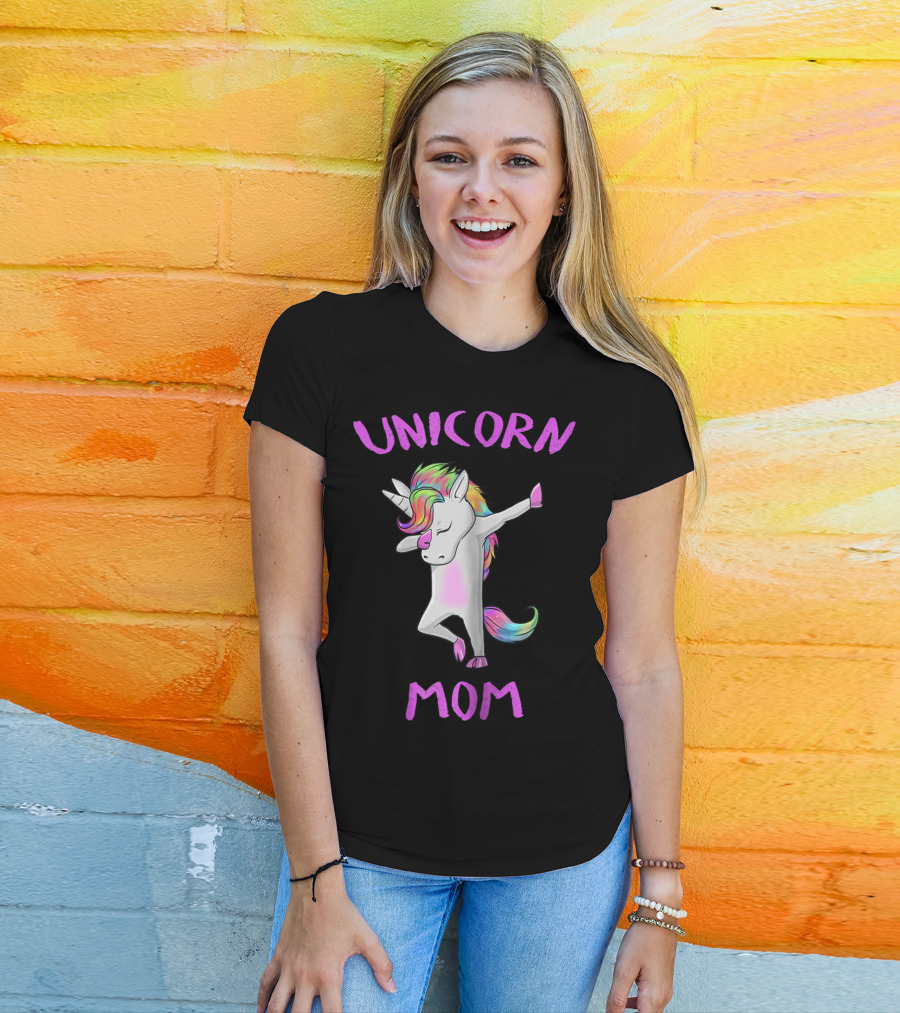 Unicorn Mom Dabbing Rainbow Unicorn Dab T-Shirt