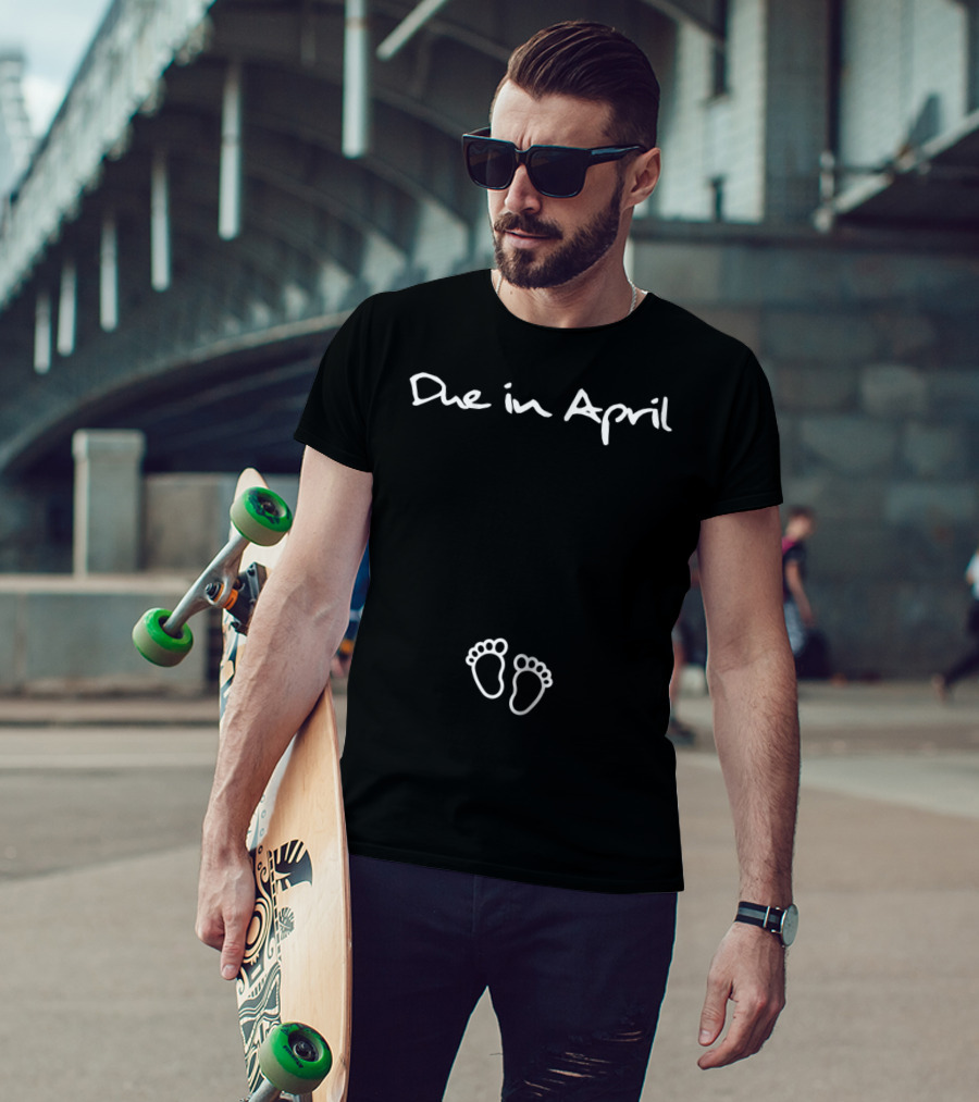 Due In April Pregnant Reveal Expectant Footprints T-Shirt