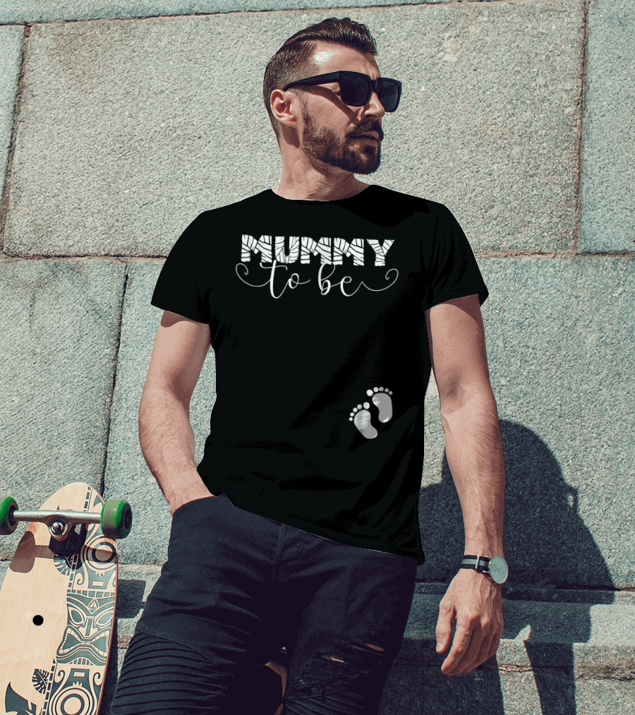 Mummy To Be Halloween Pregnancy Baby Footprints T-Shirt
