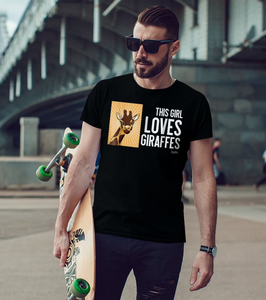 This Girl Loves Giraffes Funny Giraffe Lover TeeHut T-Shirt
