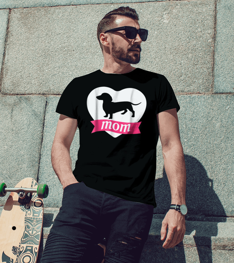 DACHSHUND MOM Heart Silhouette Vintage Fleece T-Shirt