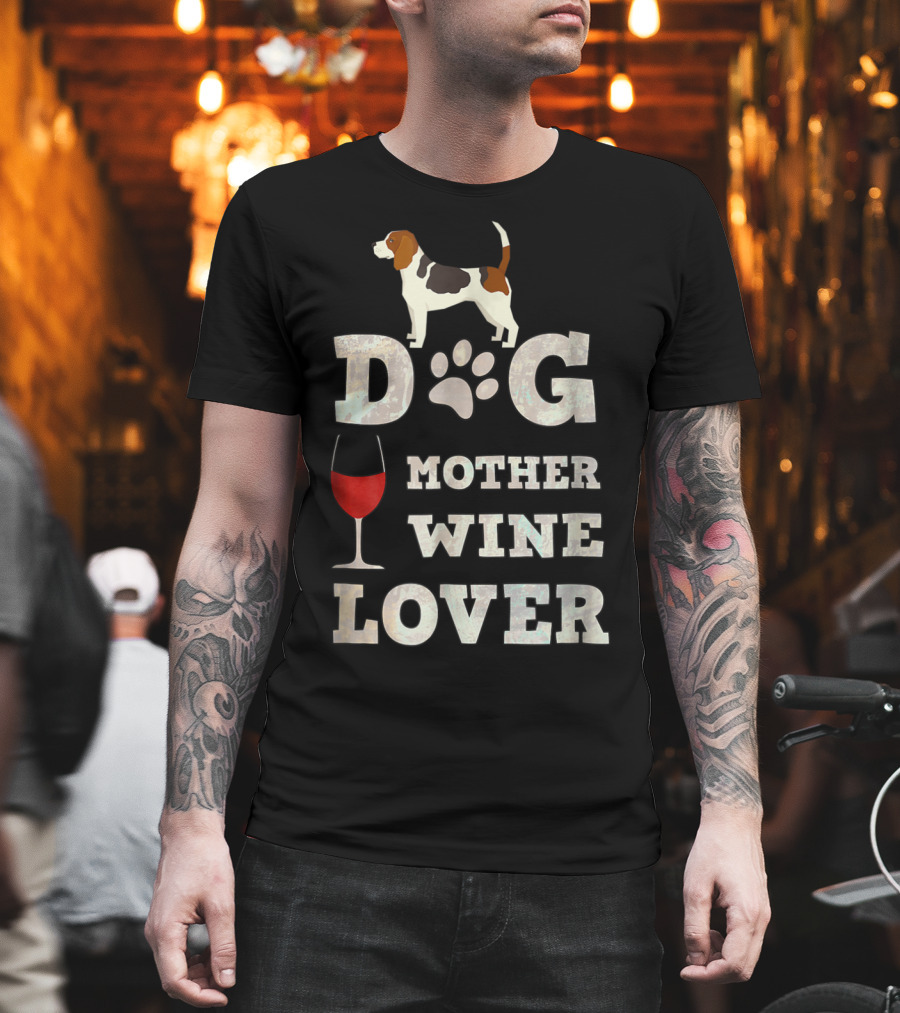 Dog Lover Mother Wine Enthusiast With Basset Hound And Paw Prints T-Shirt