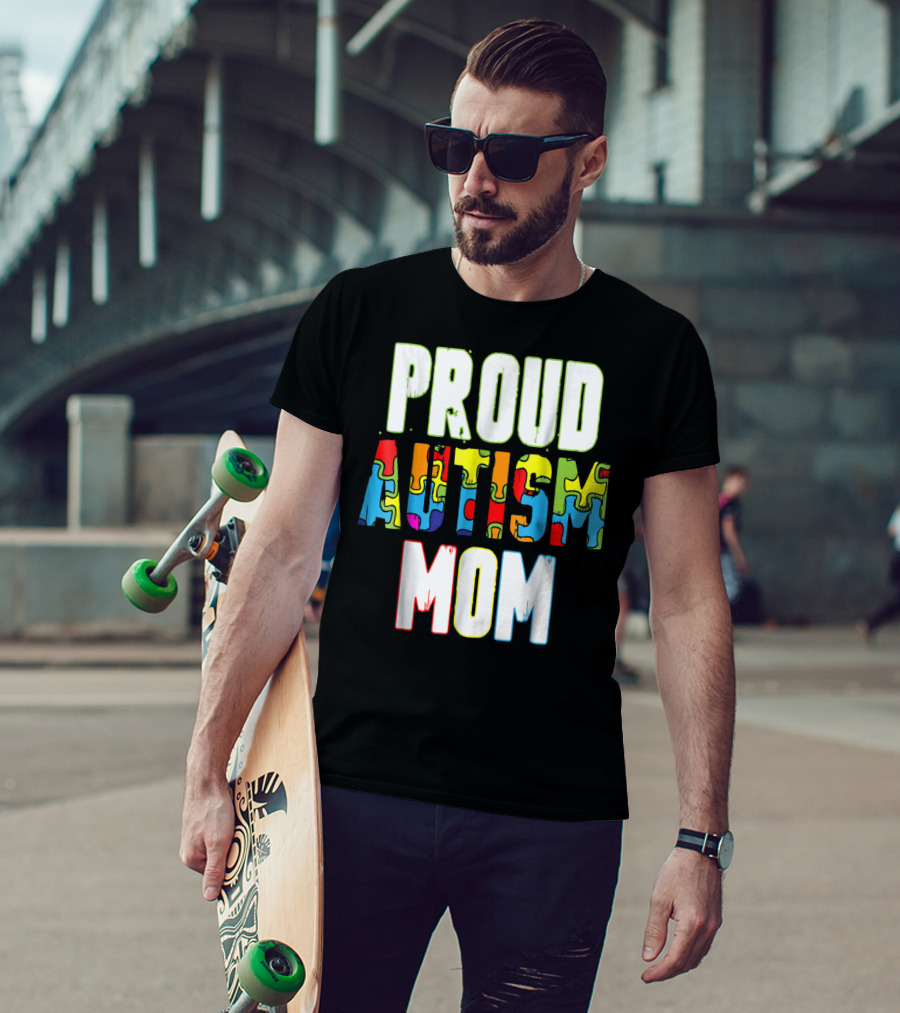 PROUD AUTISM MOM Autism Awareness Puzzle T-Shirt
