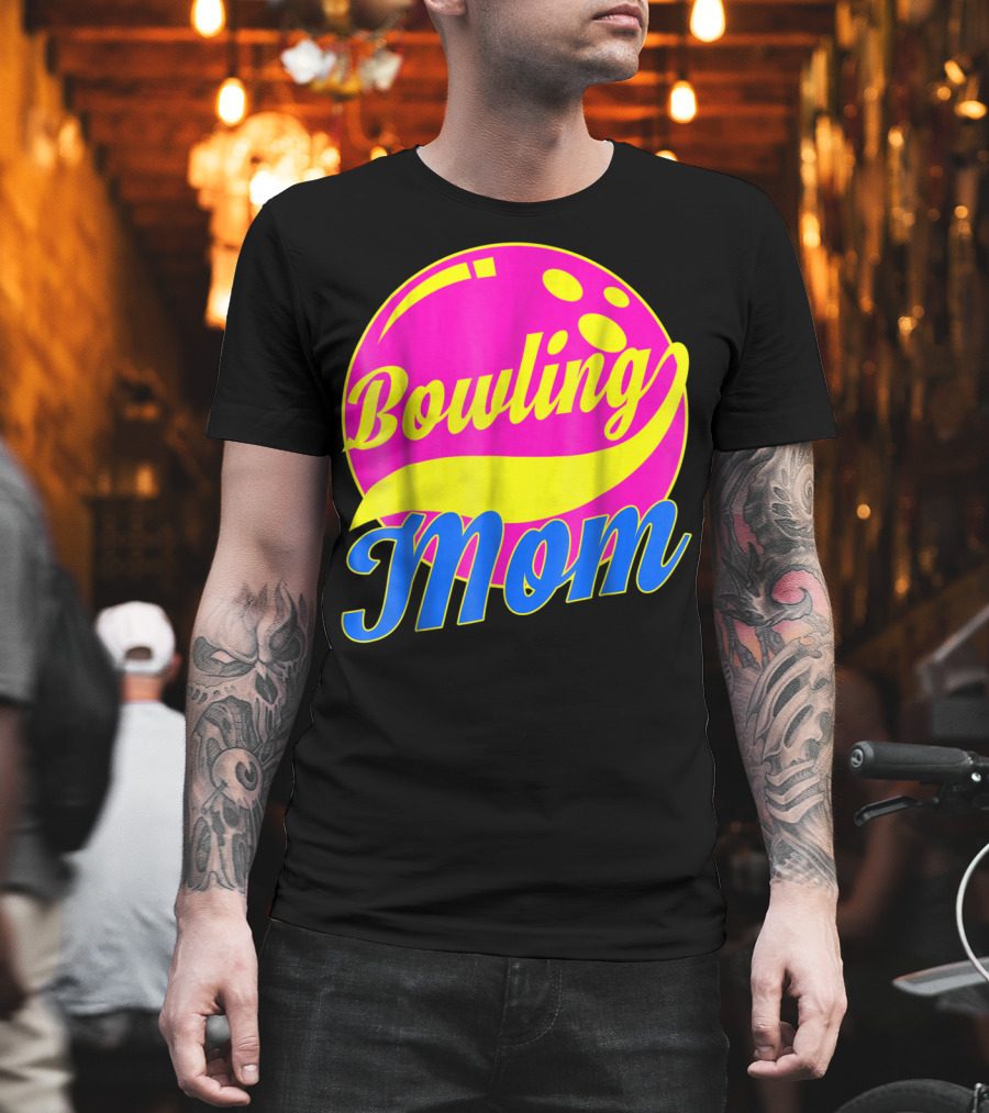 Bowling Mom Bowler League Pink Yellow Bowling Ball T-Shirt