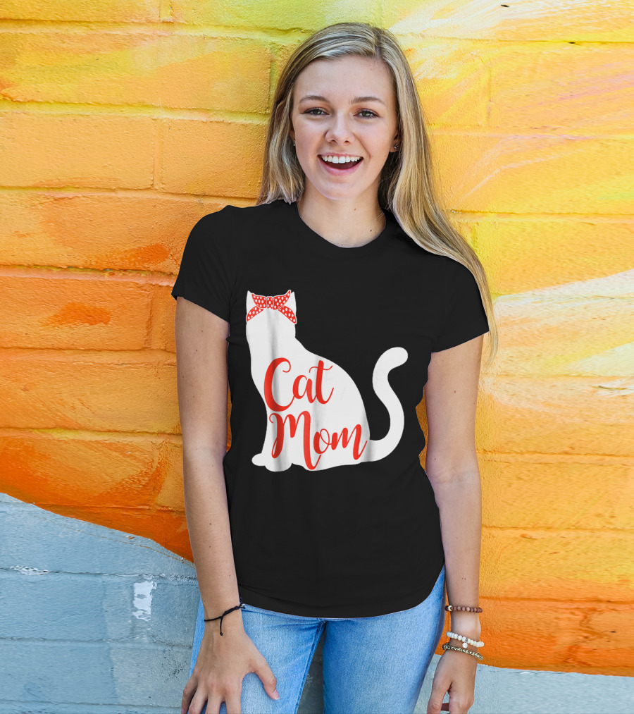 Cat Mom Cute Cat Owner Lover With Red Bow T-Shirt