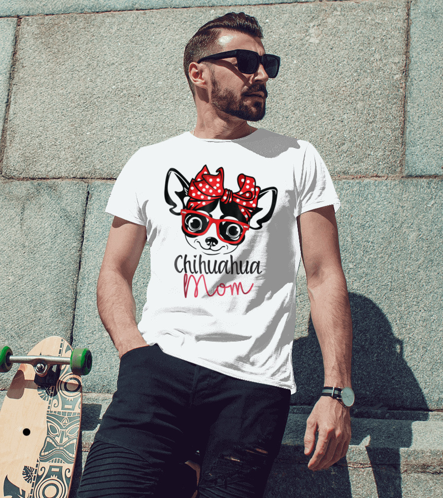 Chihuahua Mom Red Glasses And Polka Dot Bow T-Shirt