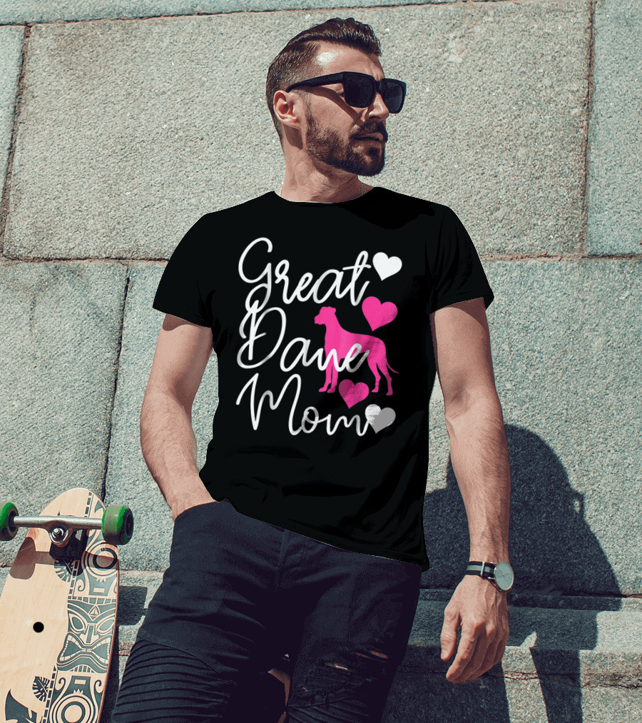 Great Dane Mom Hearts Pink T-Shirt