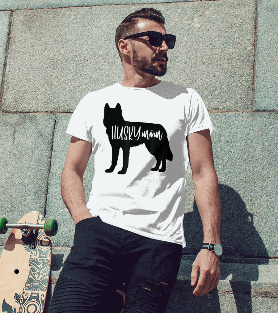 Husky Mom Cute Siberian Dog Mom T-Shirt