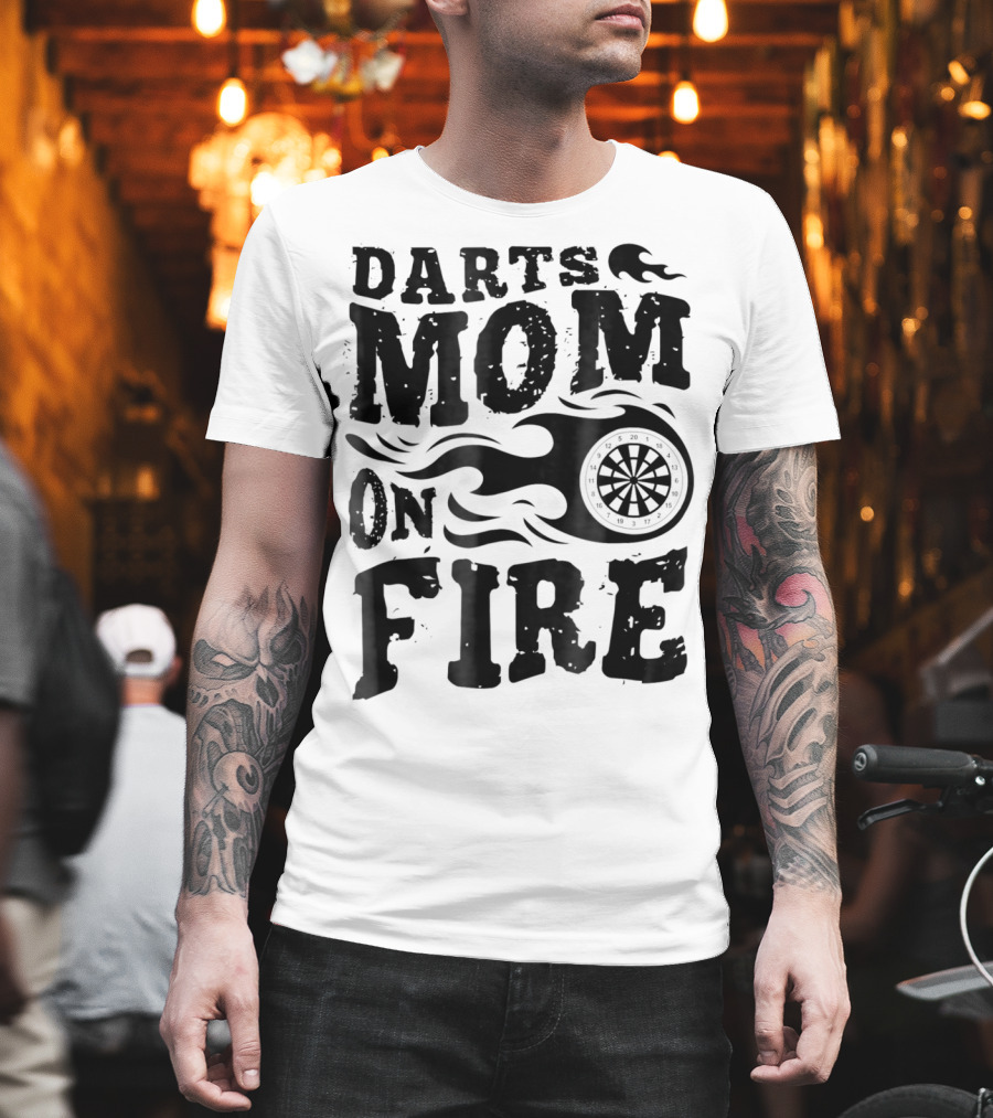 Darts Mom On Fire Ladies Sport Fan Dartboard Flame T-Shirt