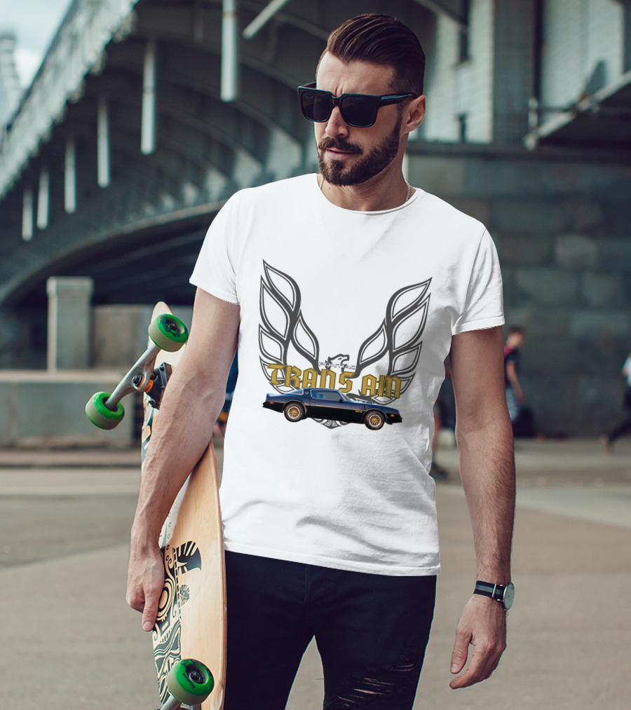 Pontiac Trans Am Smokey And The Bandit Car With Iconic Firebird Wings T-Shirt