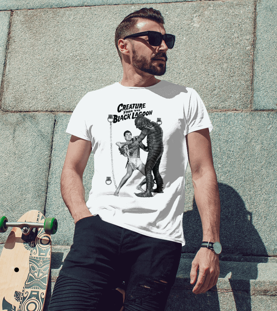 Creature From The Black Lagoon Chain Wrestling Scene T-Shirt