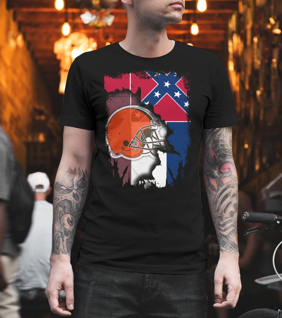 Cleveland Browns Helmet With Mississippi Flag Background T-Shirt