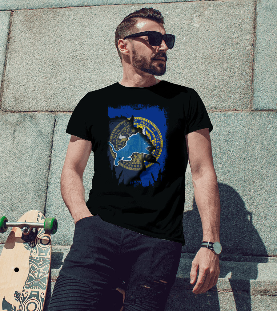 Great Seal Of Nebraska With Detroit Lions T-Shirt