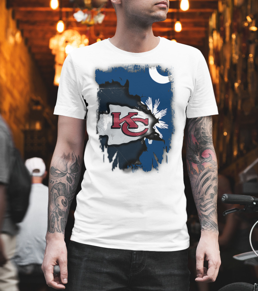 KC Chiefs Meet South Carolina Flag United T-Shirt