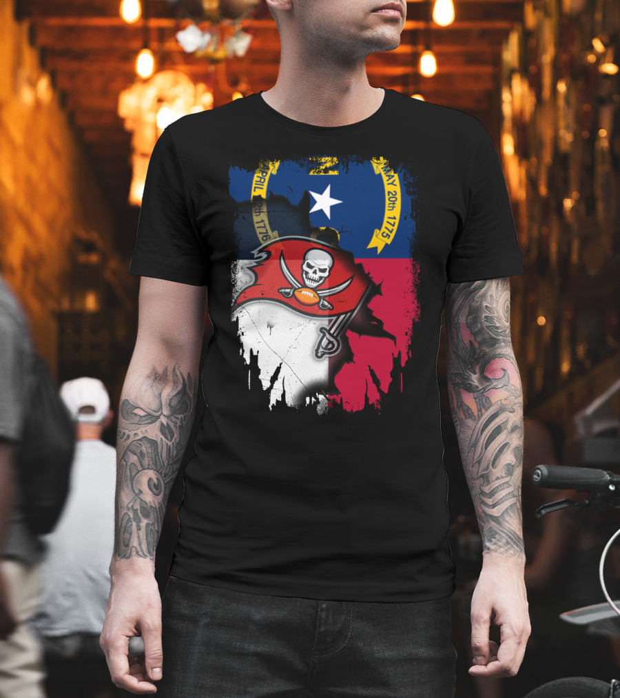 Together North Carolina With Buccaneers Flag And North Carolina Coat Of Arms April 1776 T-Shirt