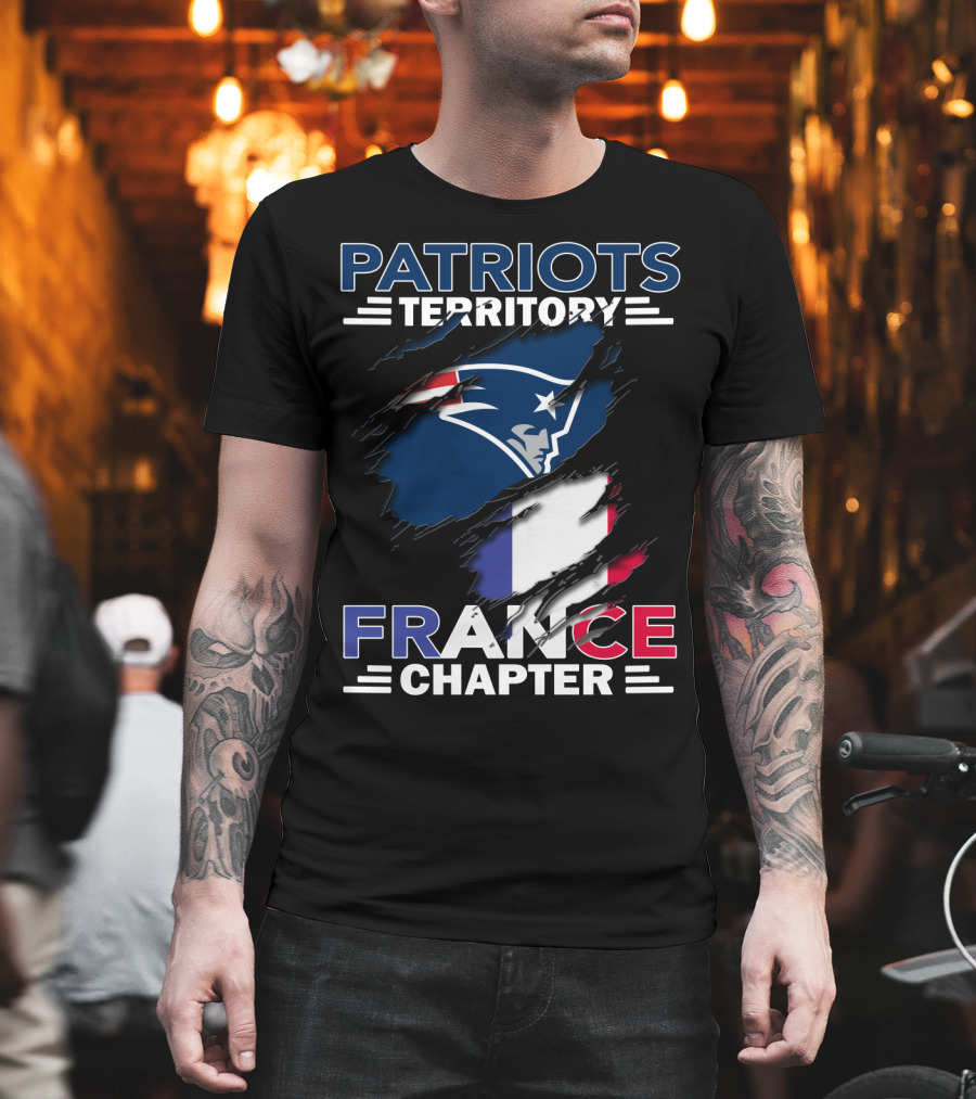 New England Patriots Territory France Chapter Flag T-Shirt