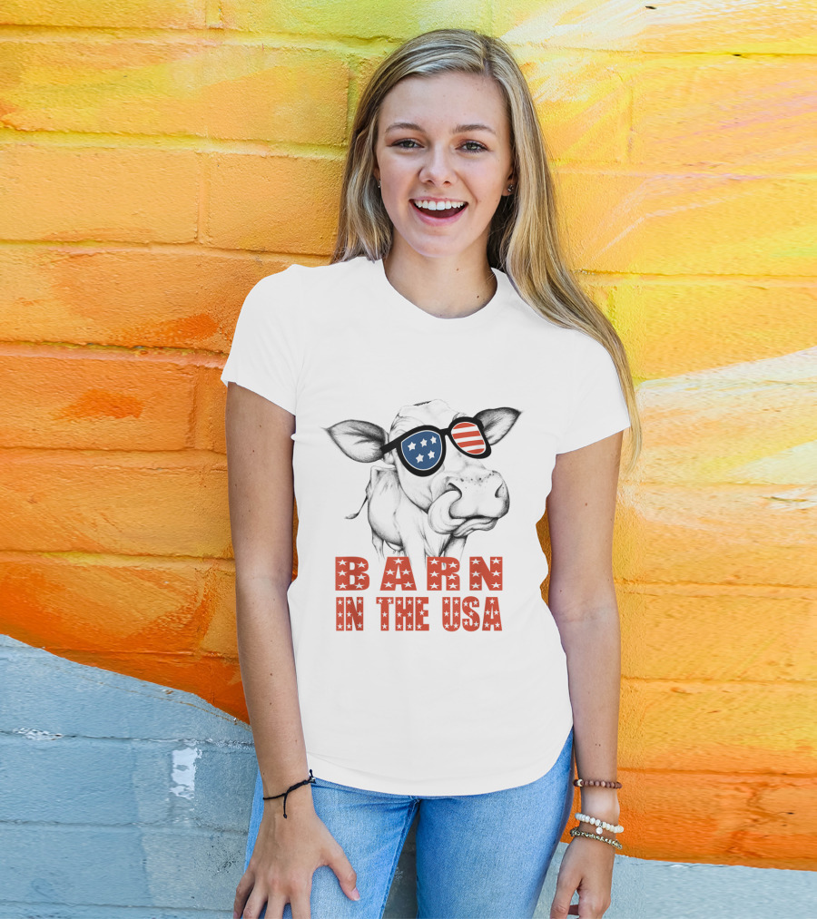 Barn In The USA Patriotic Flag Sunglasses Cow T-Shirt