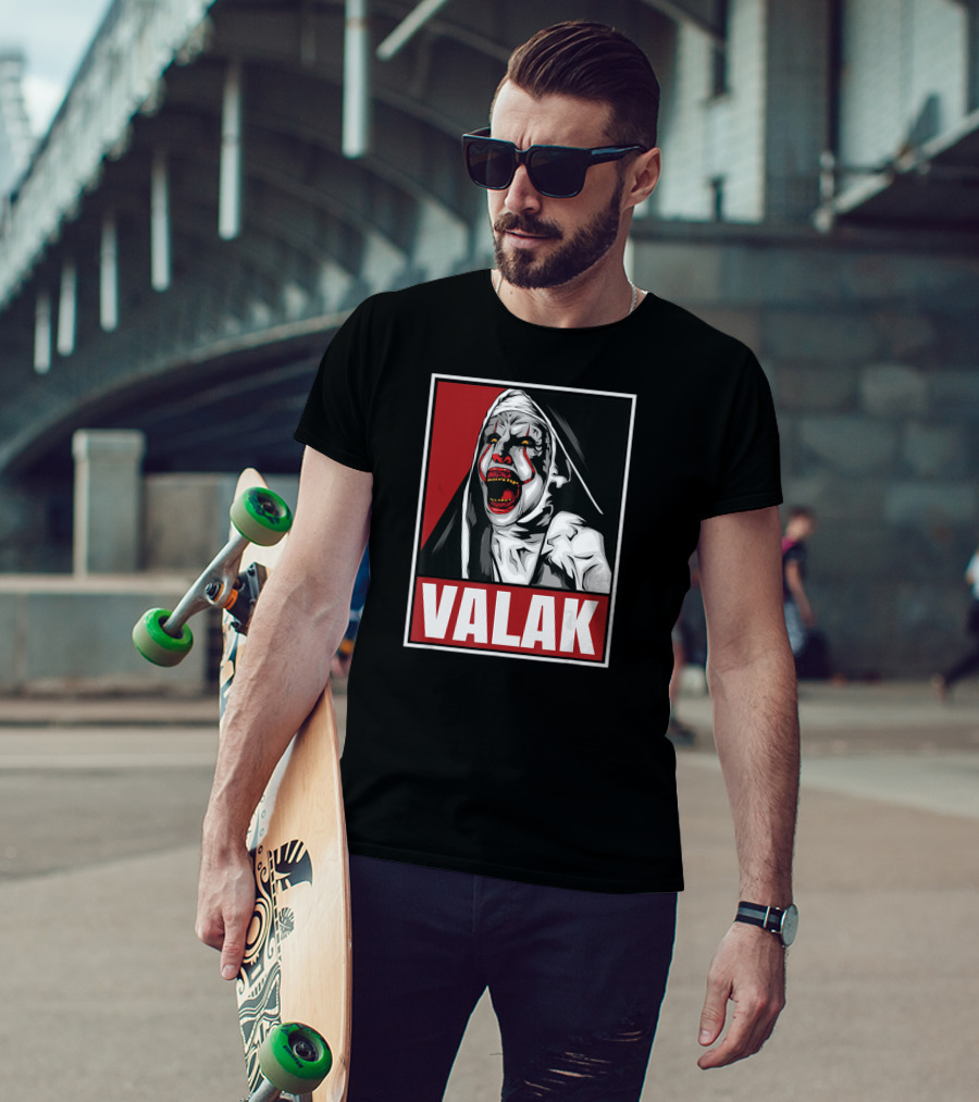 Scary Horror Valak Conjuring Nun Halloween Present T-Shirt