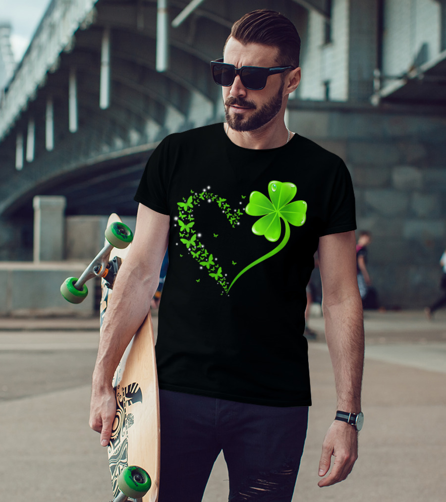 Heart Shamrock Butterfly St Patrick's Day Green Clover T-Shirt