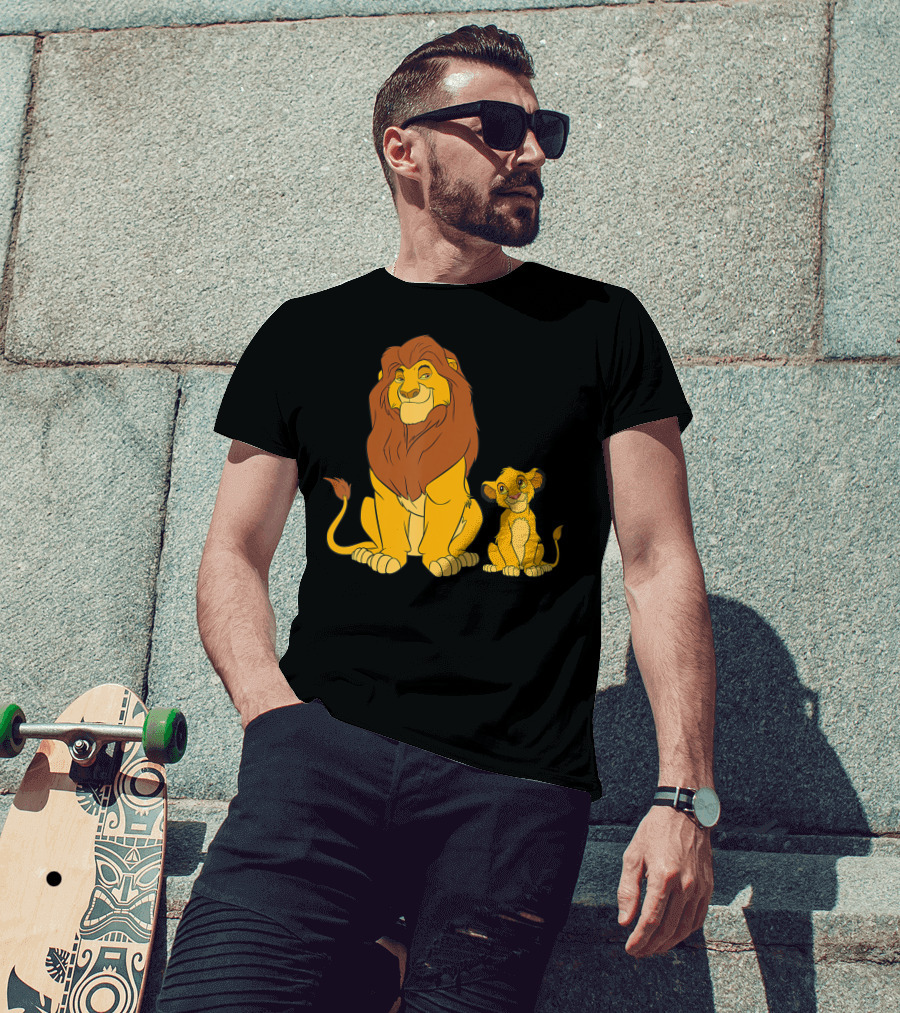 Disney The Lion King Mufasa And Young Simba Sitting Together T-Shirt