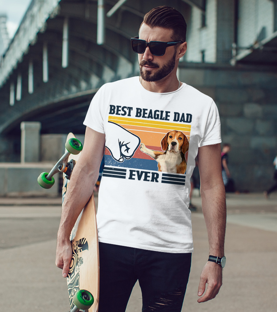 Best Beagle Dad Ever Vintage Fist Bump T-Shirt