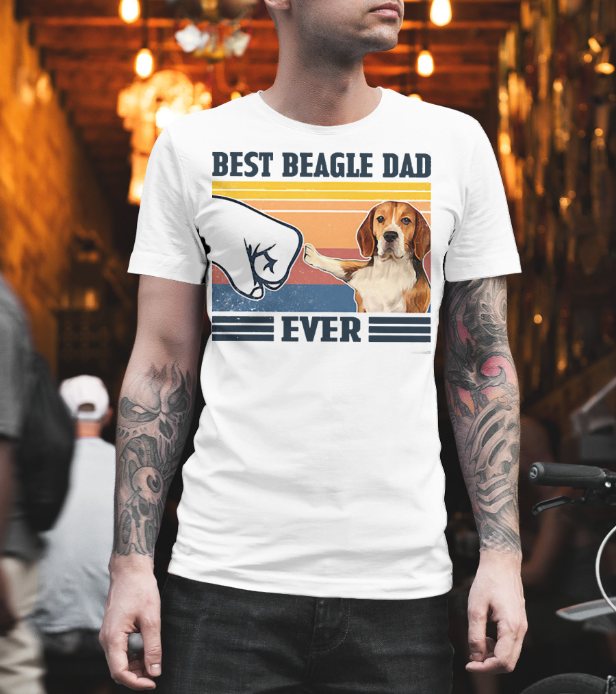 Best Beagle Dad Ever Vintage Fist Bump T-Shirt